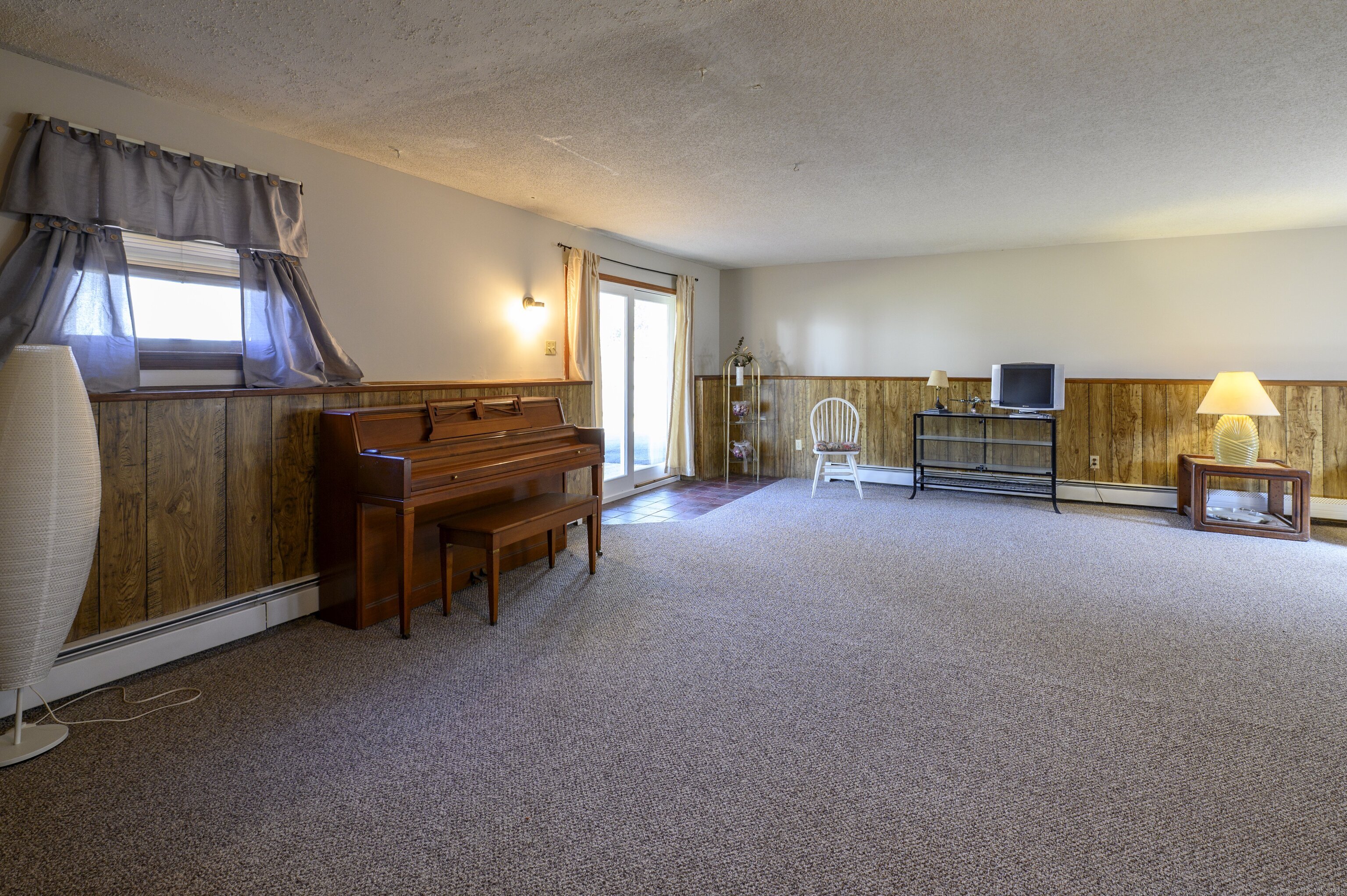 579 W Woods Road, Hamden, Connecticut image 24