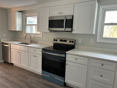 Tiny photo for 70 Tunxis Avenue, Bloomfield, CT 06002 (MLS # 24134534)