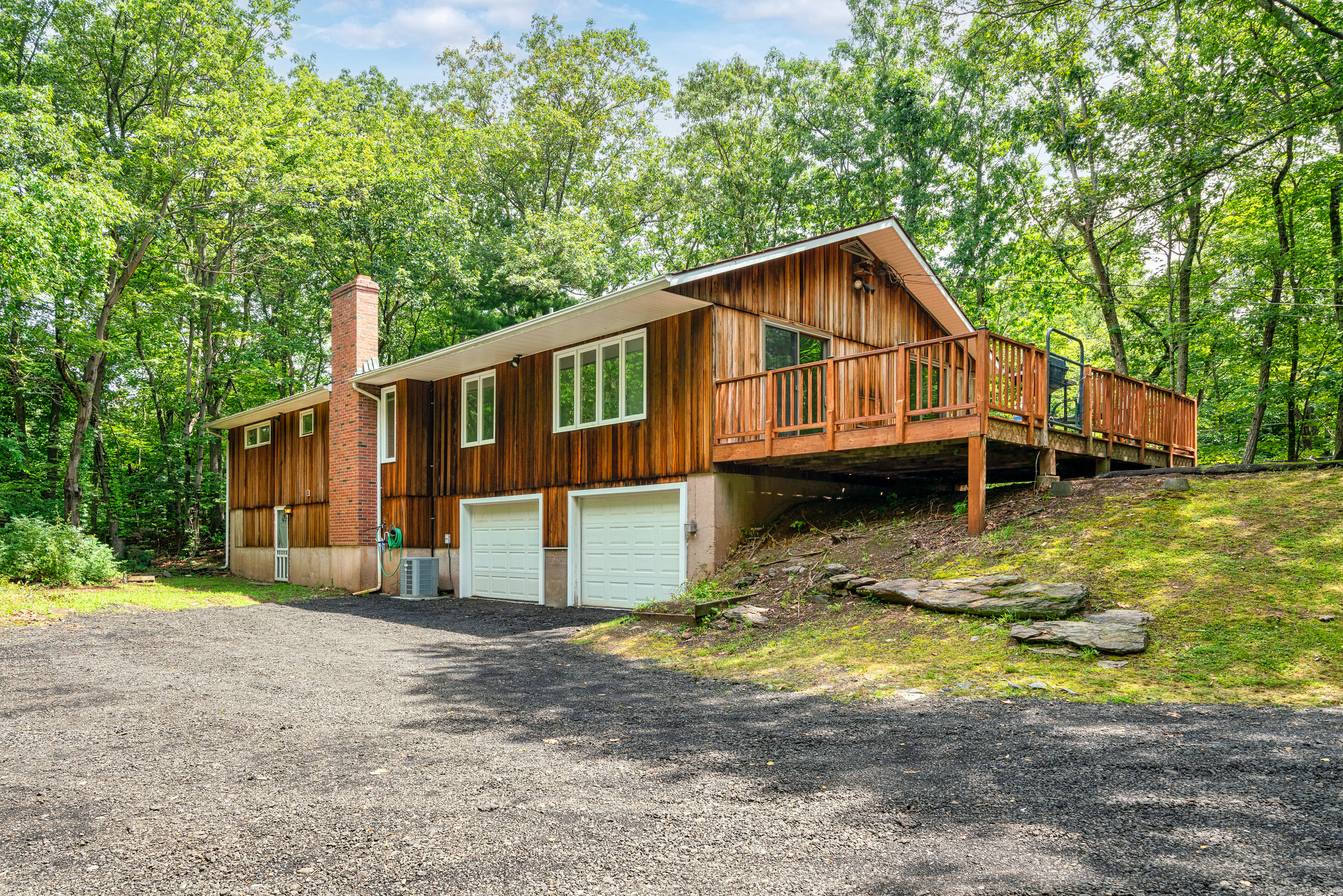 1037 Bartholomew Road