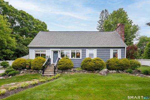 Homes For Sale - 4 Kearn Road<br/> New Fairfield, CT 06812
