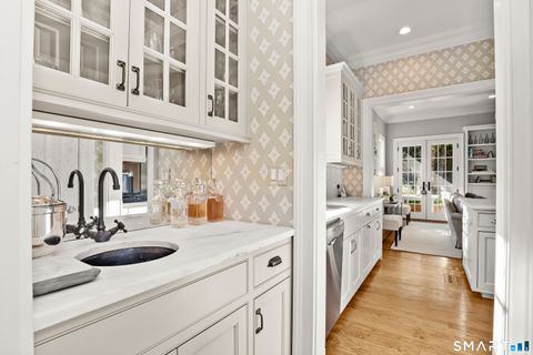 Tiny photo for 24 Orchard Place #B, Greenwich, CT 06830 (MLS # 24176245)