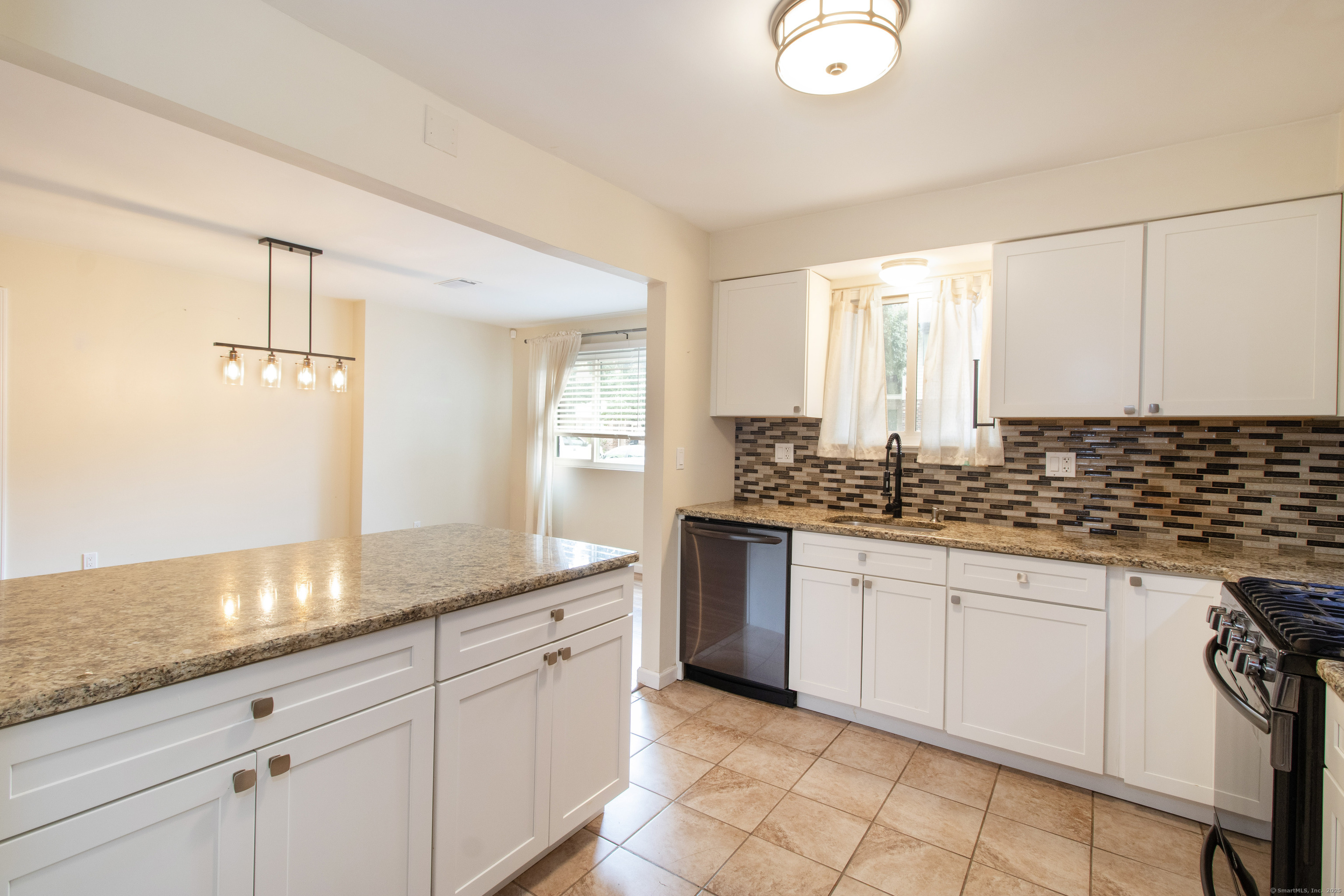 55 Thompson Street APT 6E