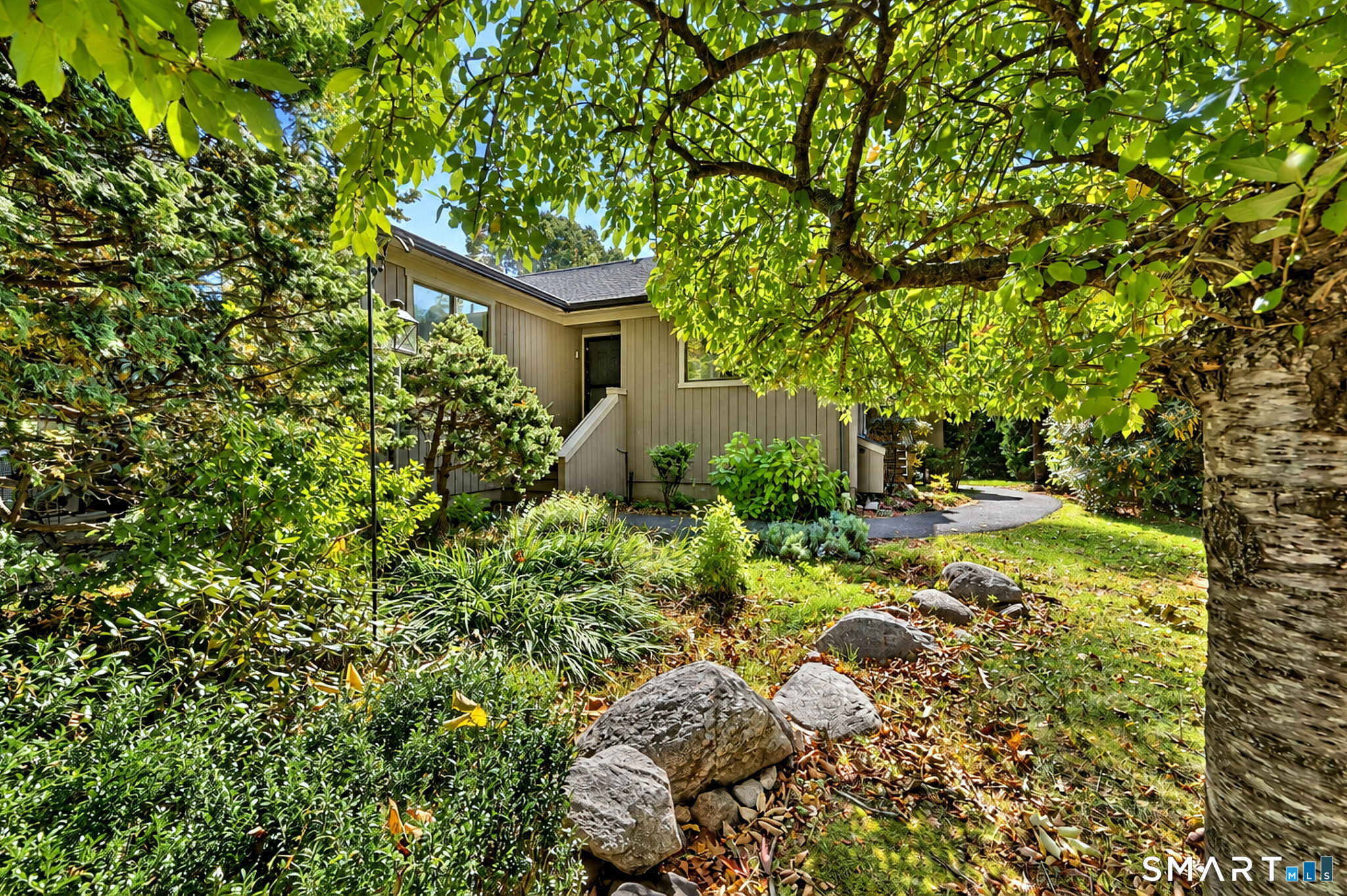 532 Narraganset Lane A