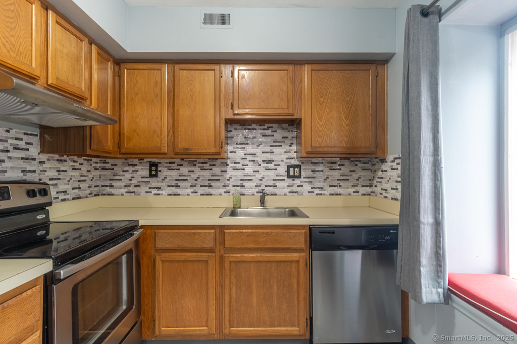 80 Candlewood Drive 80