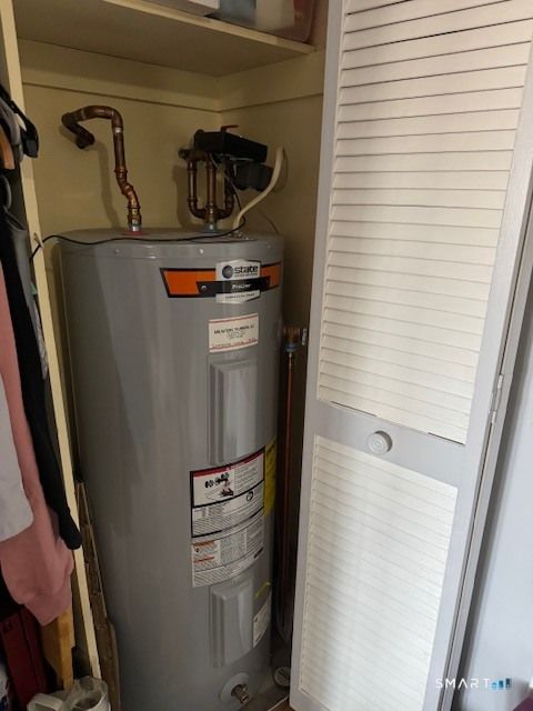 Tiny photo for 163 South Street #19, Danbury, CT 06810 (MLS # 24155930)