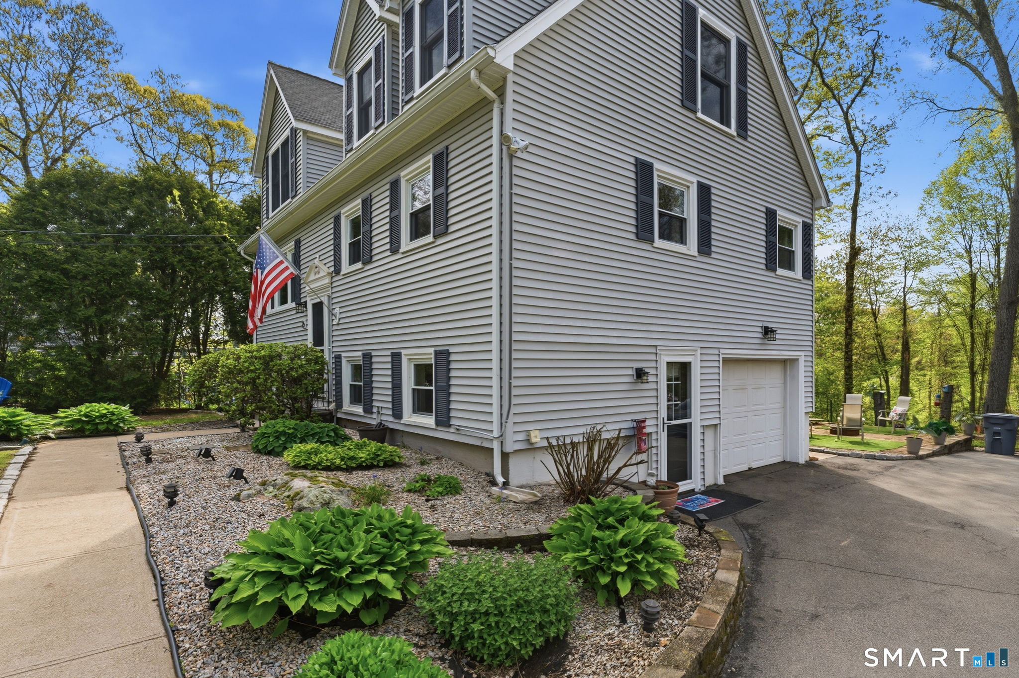 25 Forest Road