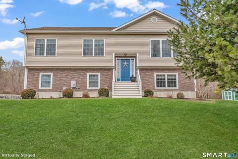 Homes For Sale - 2 Ridge Valley Road<br/> Newtown, CT 06482