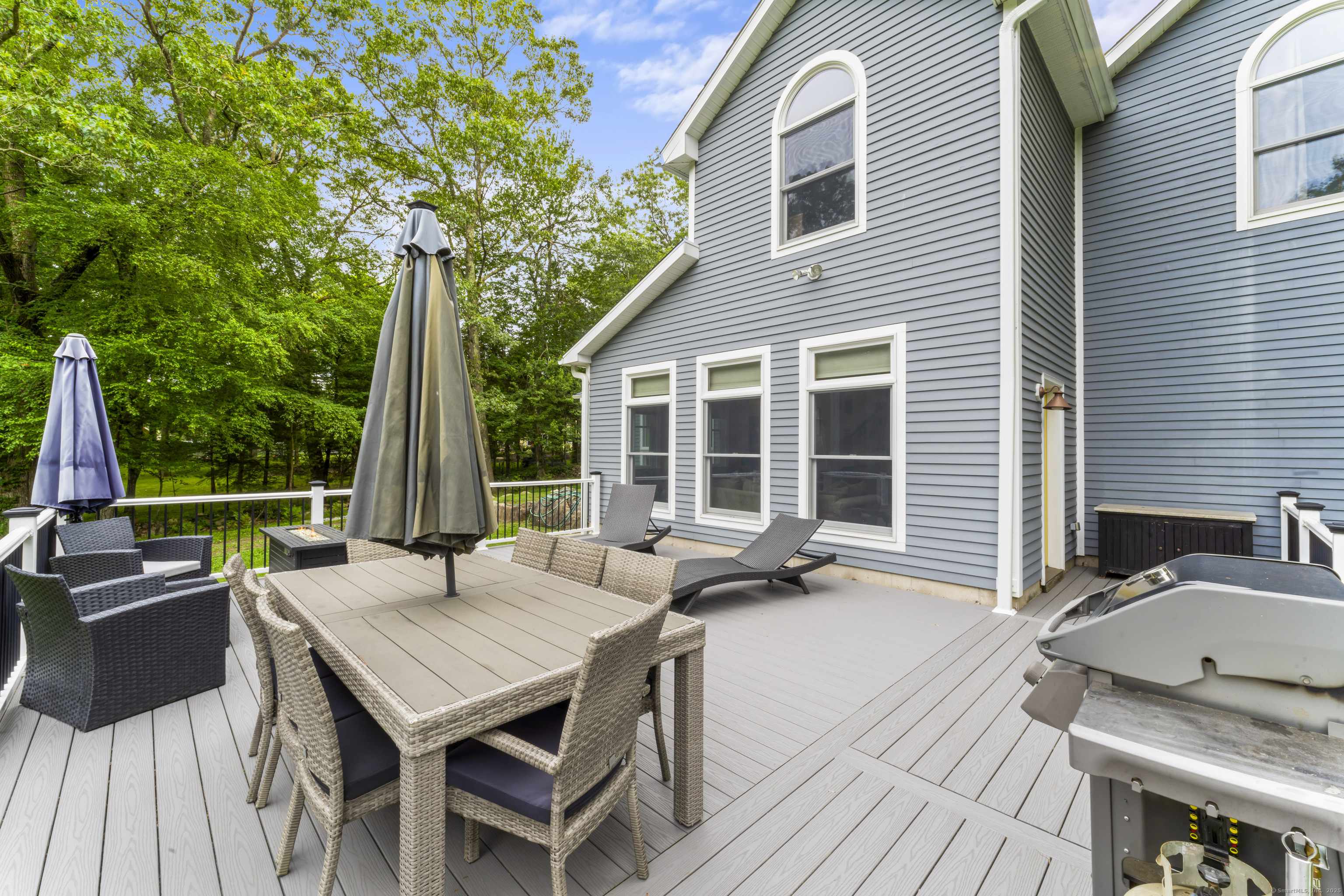138 Litchfield Turnpike