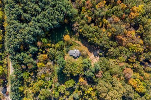 A home in New Milford