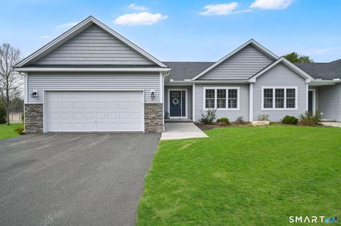 Condo For Sale - 31 Eleanor Road #31<br/> Tolland County, Somers, CT 06071