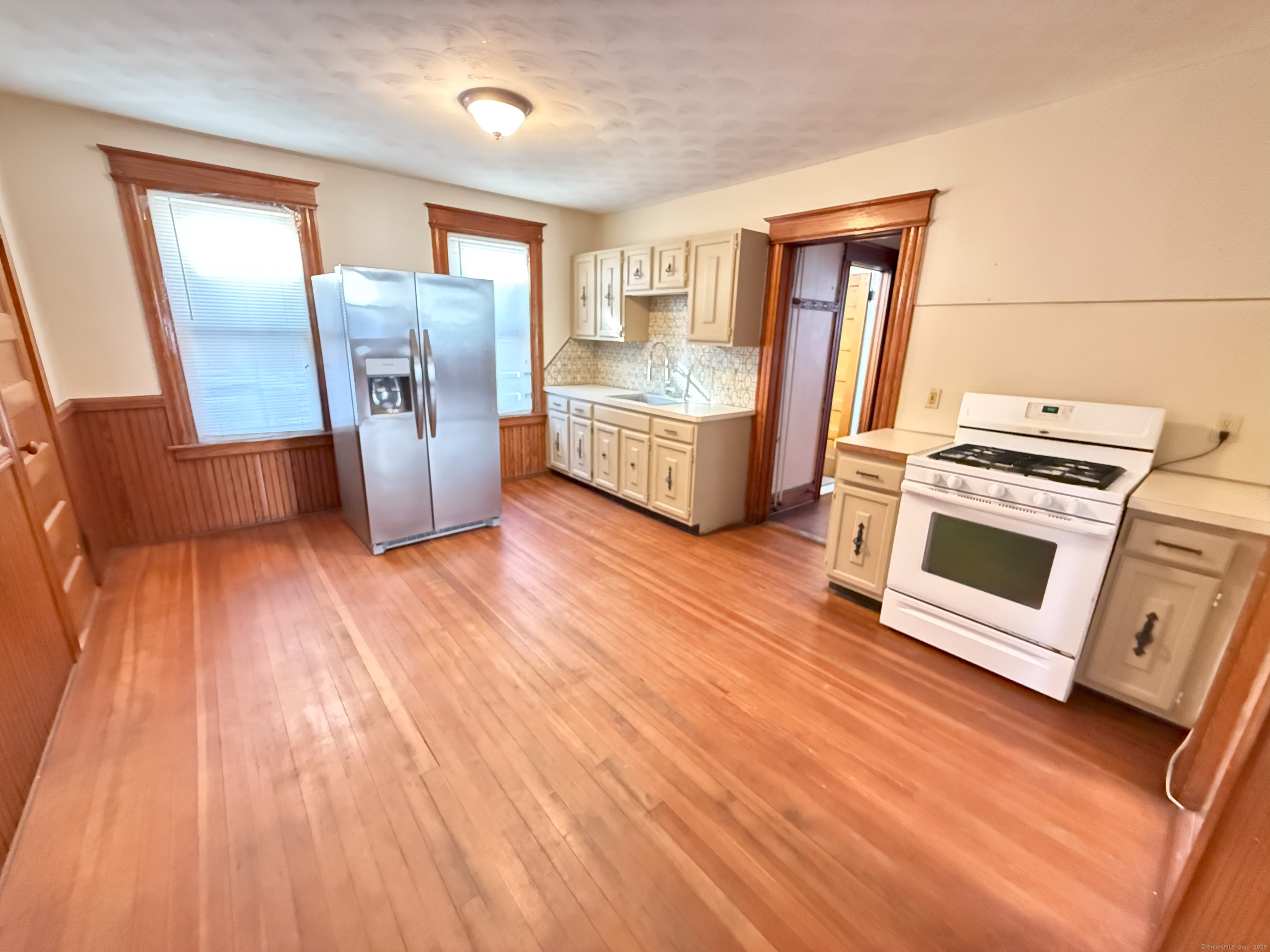 Rental Property at Kimball Drive, New Britain, Connecticut - Bedrooms: 3 
Bathrooms: 1 
Rooms: 5  - $1,650 MO.