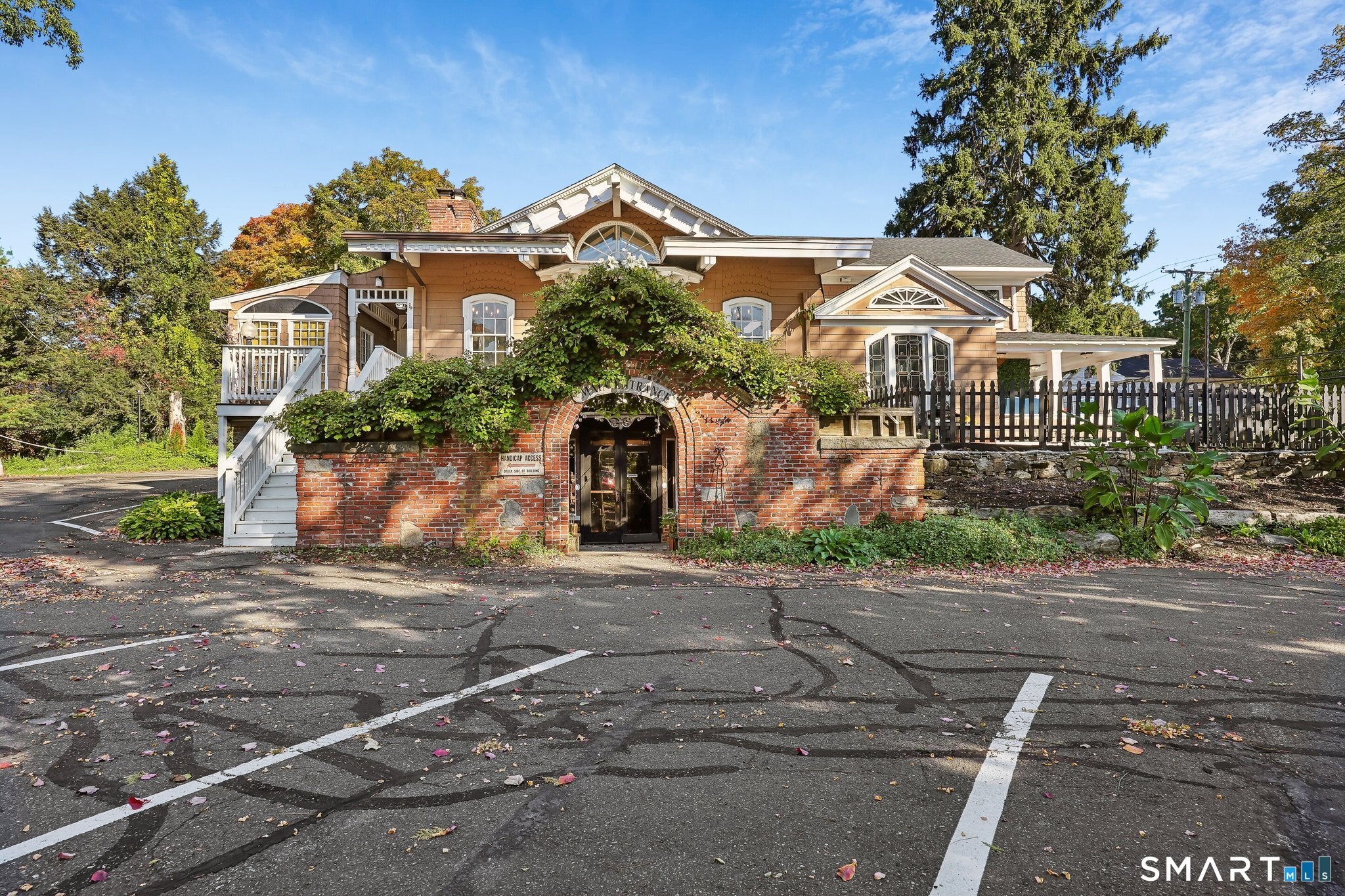 18 Neumann Street