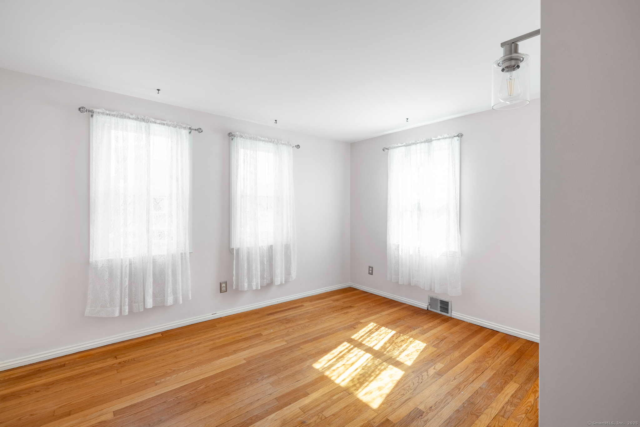 86 Lois Street, Bristol, Connecticut image 16