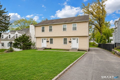 Multifamily For Sale - 124 Pine Hill Avenue<br/> Stamford, CT 06906