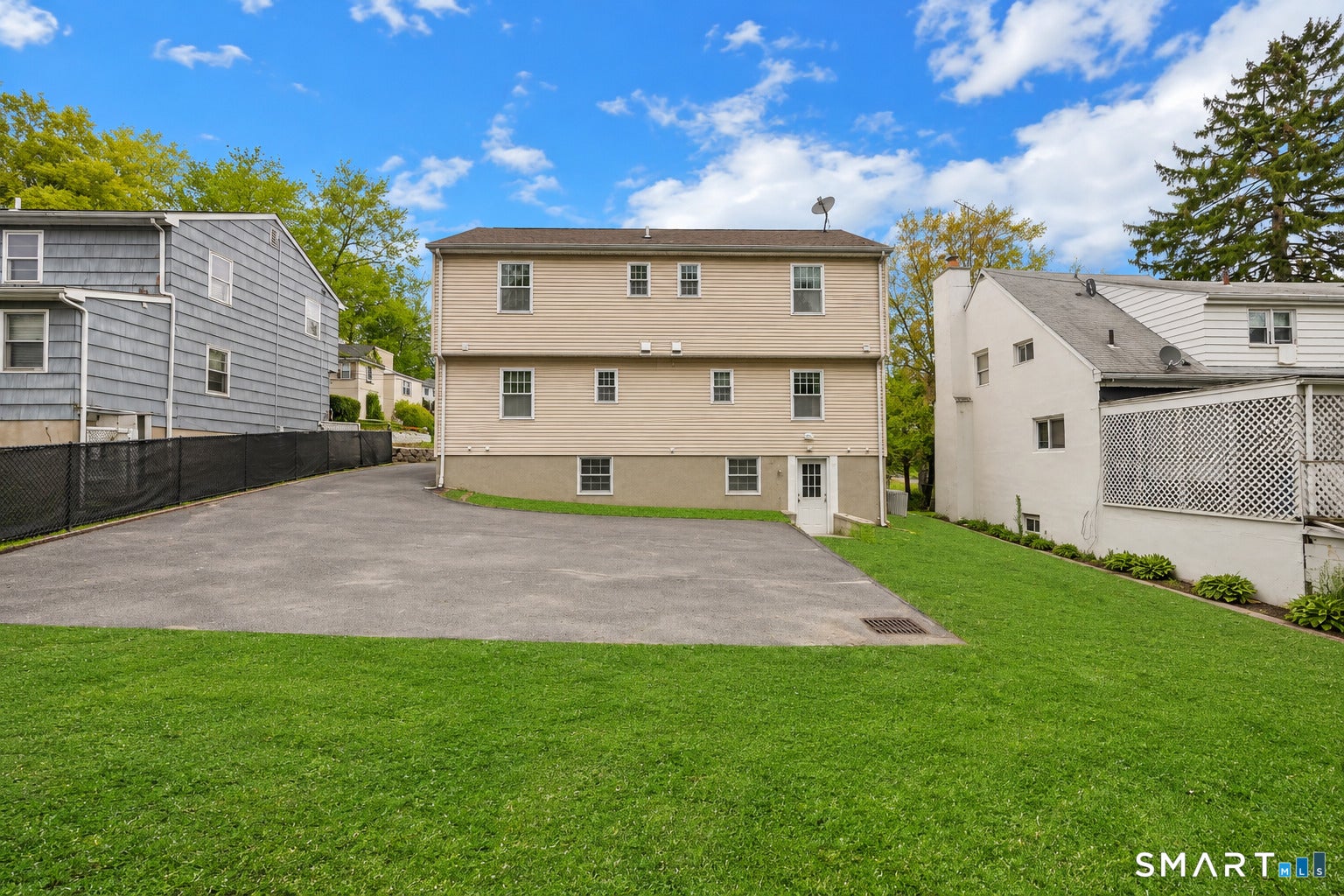 124 Pine Hill Avenue