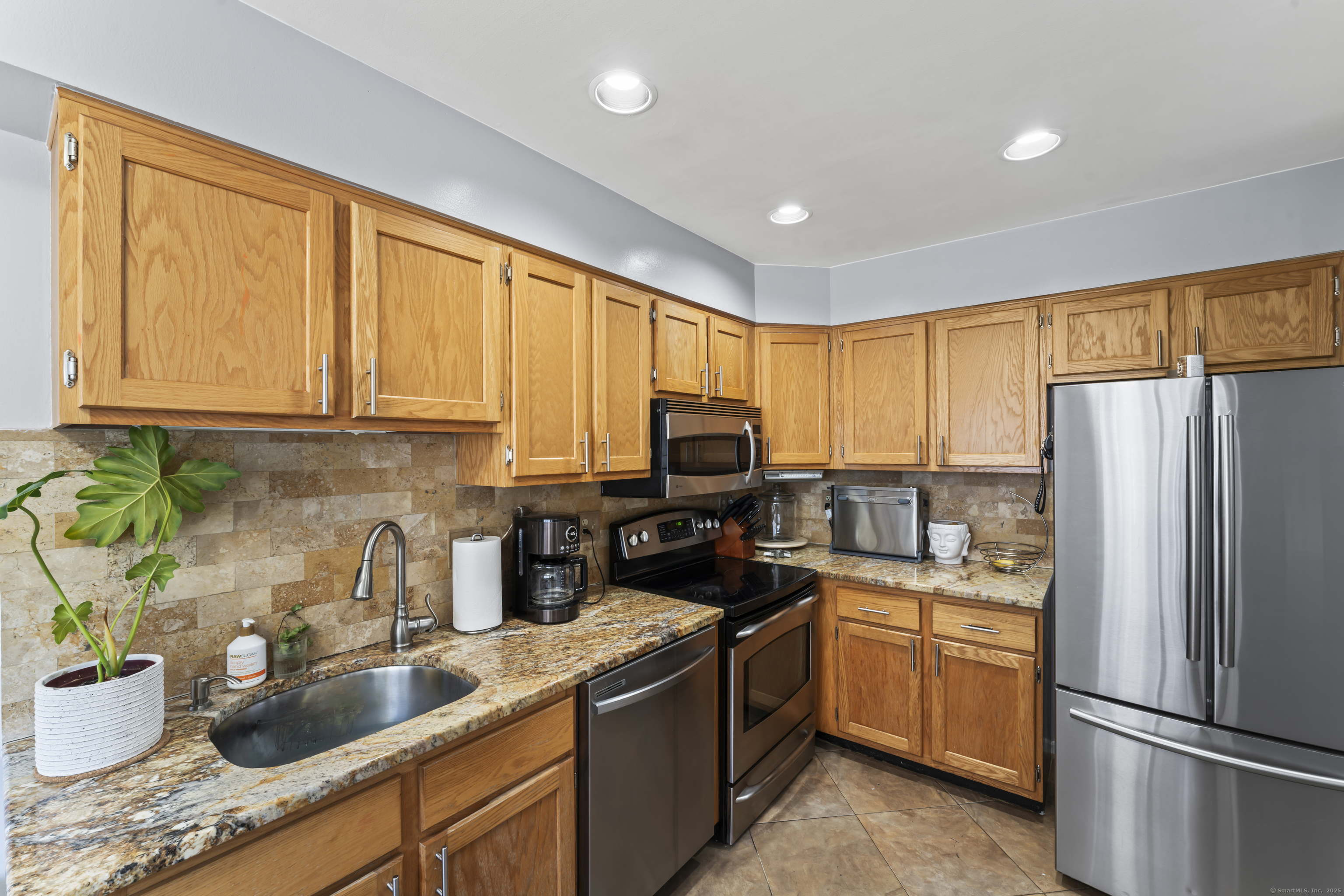 29 Eagle Rock Hill #29, Bethel, Connecticut image 12