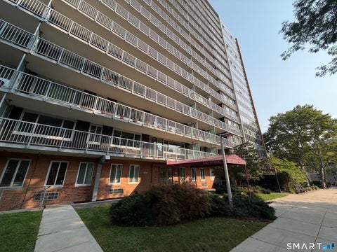 Condo For Rent - 100 York Street #8P<br/> New Haven County, New Haven, CT 06511
