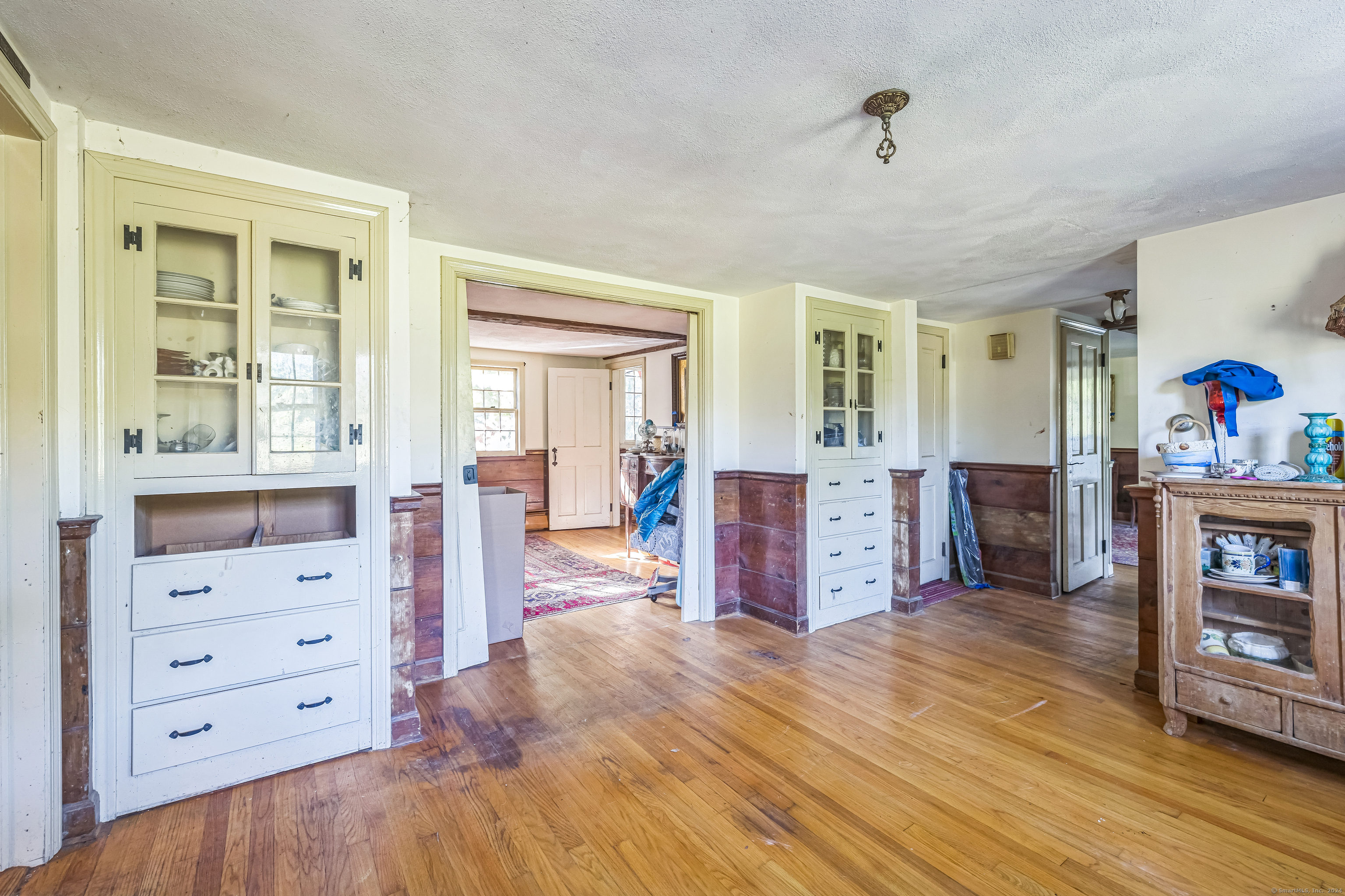 Photo 13 of 26 of 40 Holcomb Street house