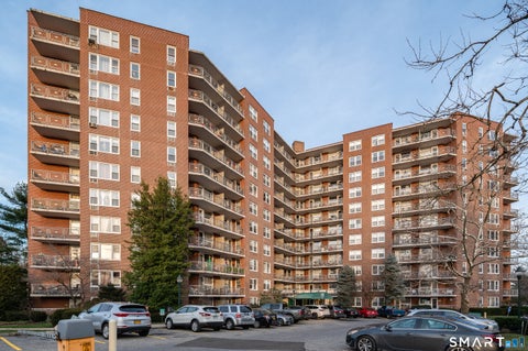 Condo For Rent - 91 Strawberry Hill Avenue #735<br/> Stamford, CT 06902