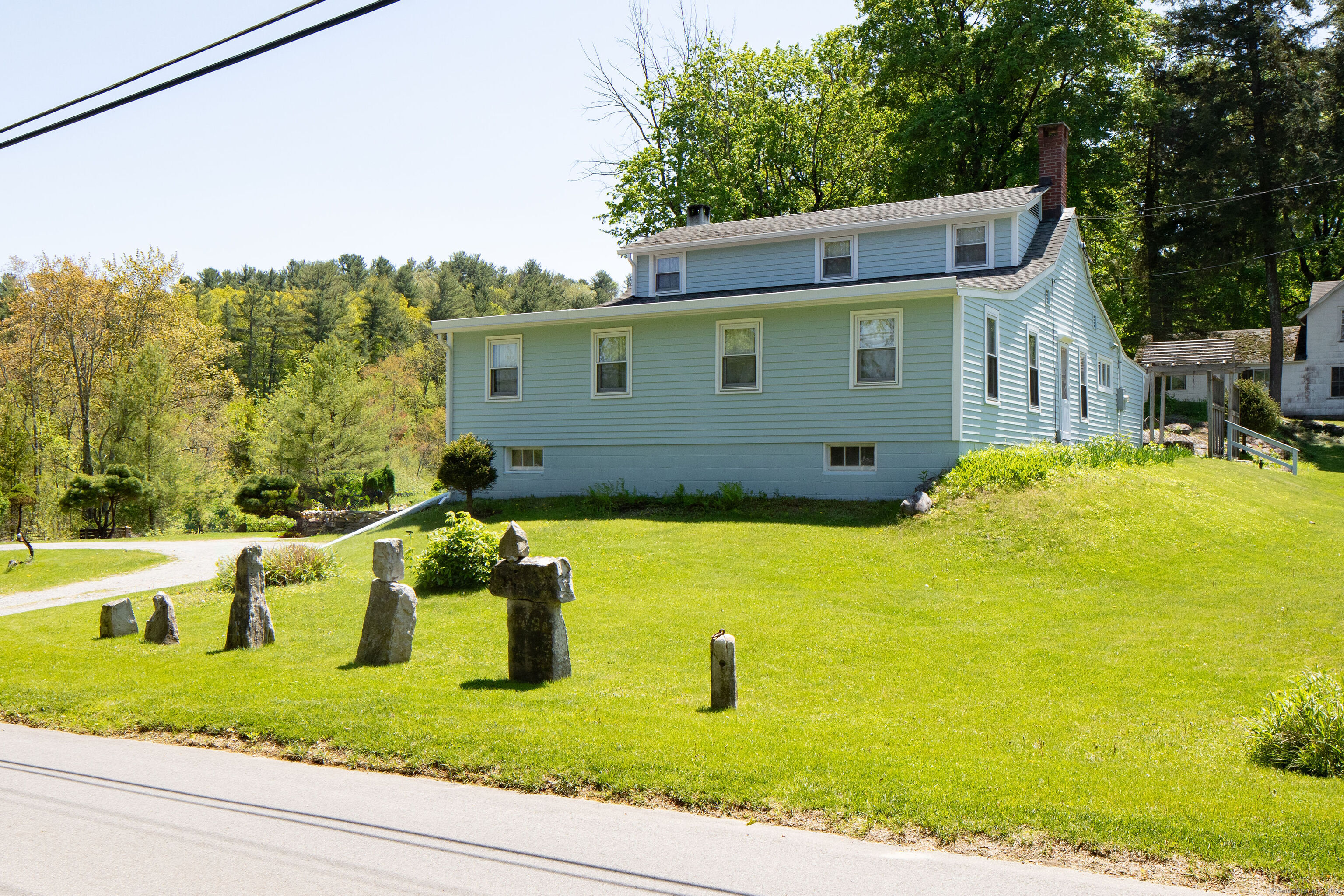 2 Perry Street