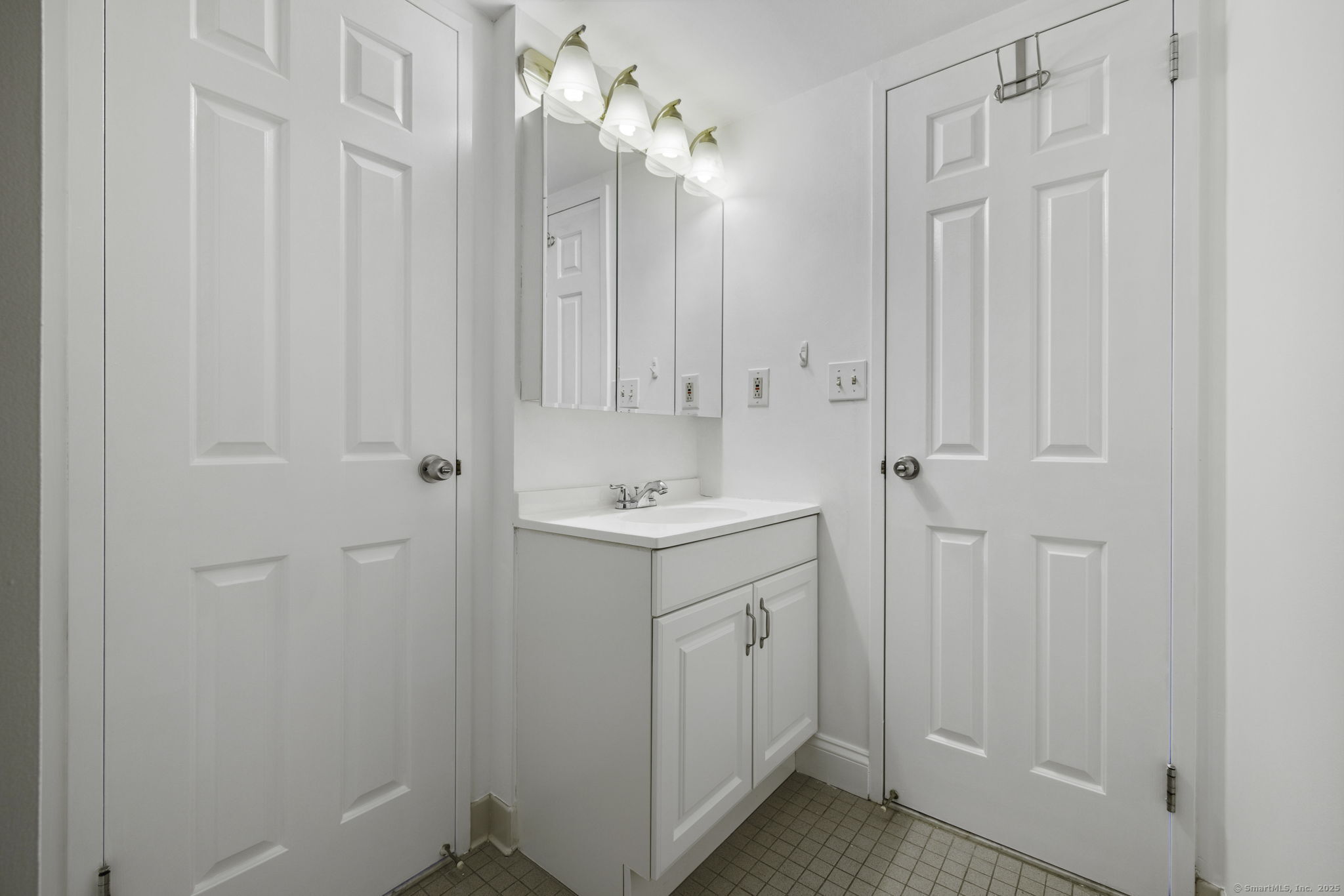127 Greyrock Place #908, Stamford, Connecticut image 18
