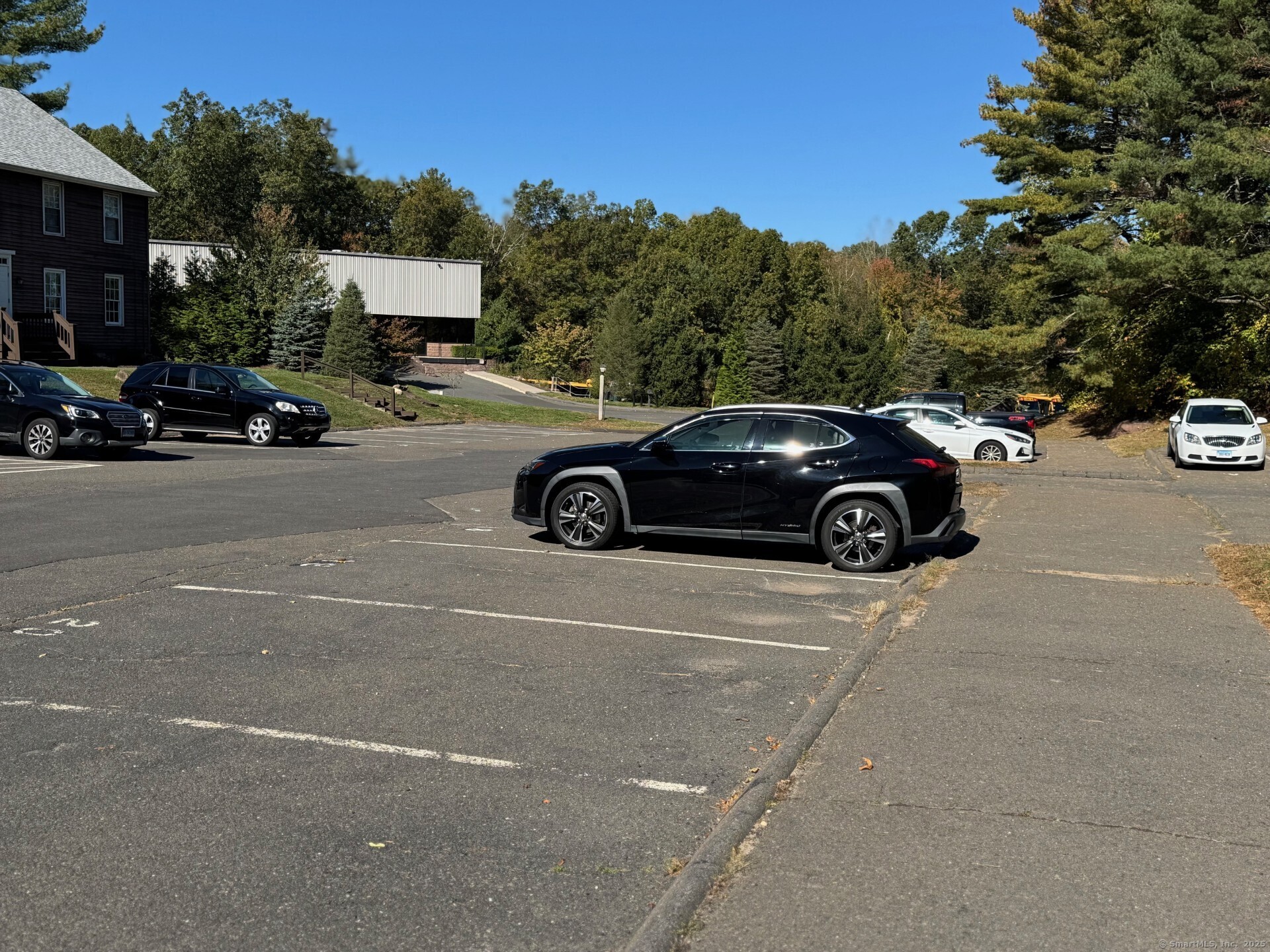 Avon, Connecticut 06001, United States, 1 Bedroom Bedrooms, ,1 BathroomBathrooms,Residential,Active,226743