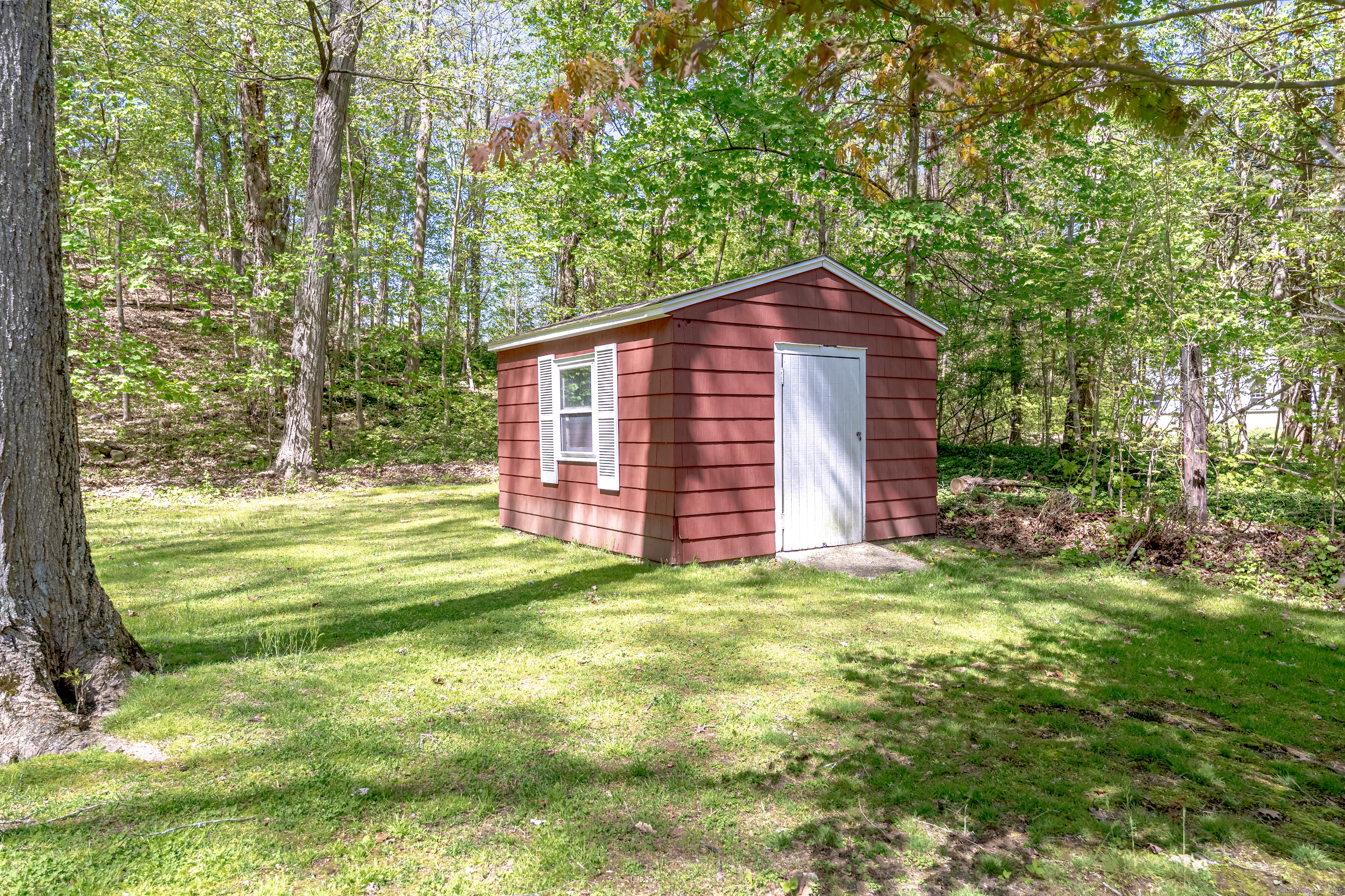 45 Renshaw Road, Hamden, Connecticut image 33