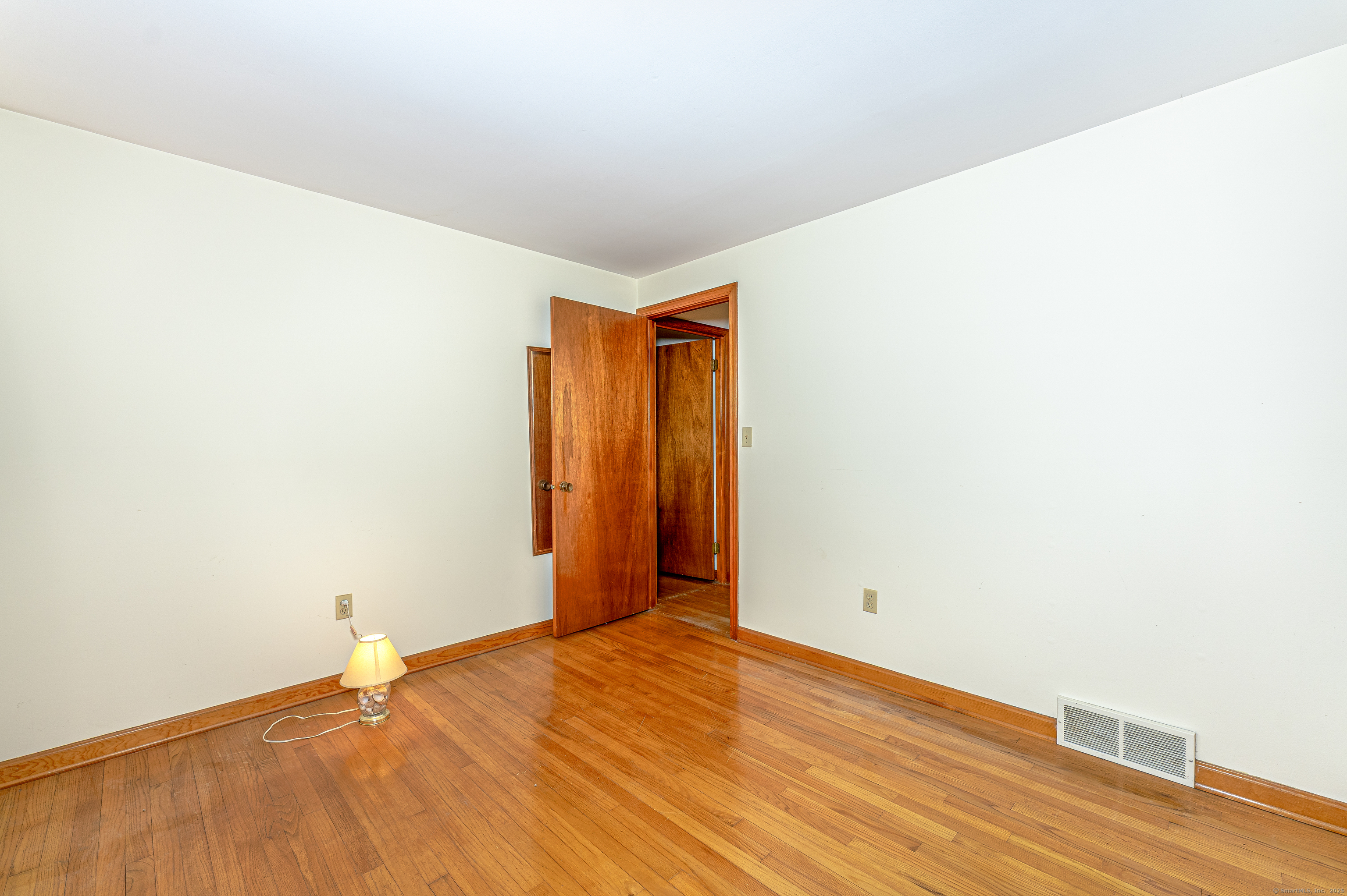 45 Renshaw Road, Hamden, Connecticut image 25