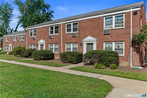 Tiny photo for 323 Hamilton Court #A, Stamford, CT 06902 (MLS # 24186990)
