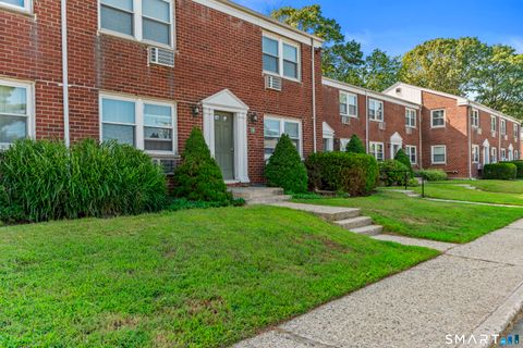 Tiny photo for 323 Hamilton Court #A, Stamford, CT 06902 (MLS # 24186990)