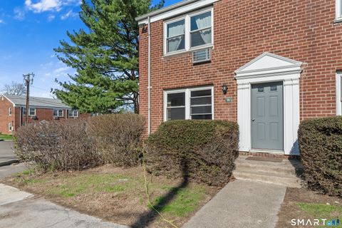 Tiny photo for 323 Hamilton Court #A, Stamford, CT 06902 (MLS # 24186990)