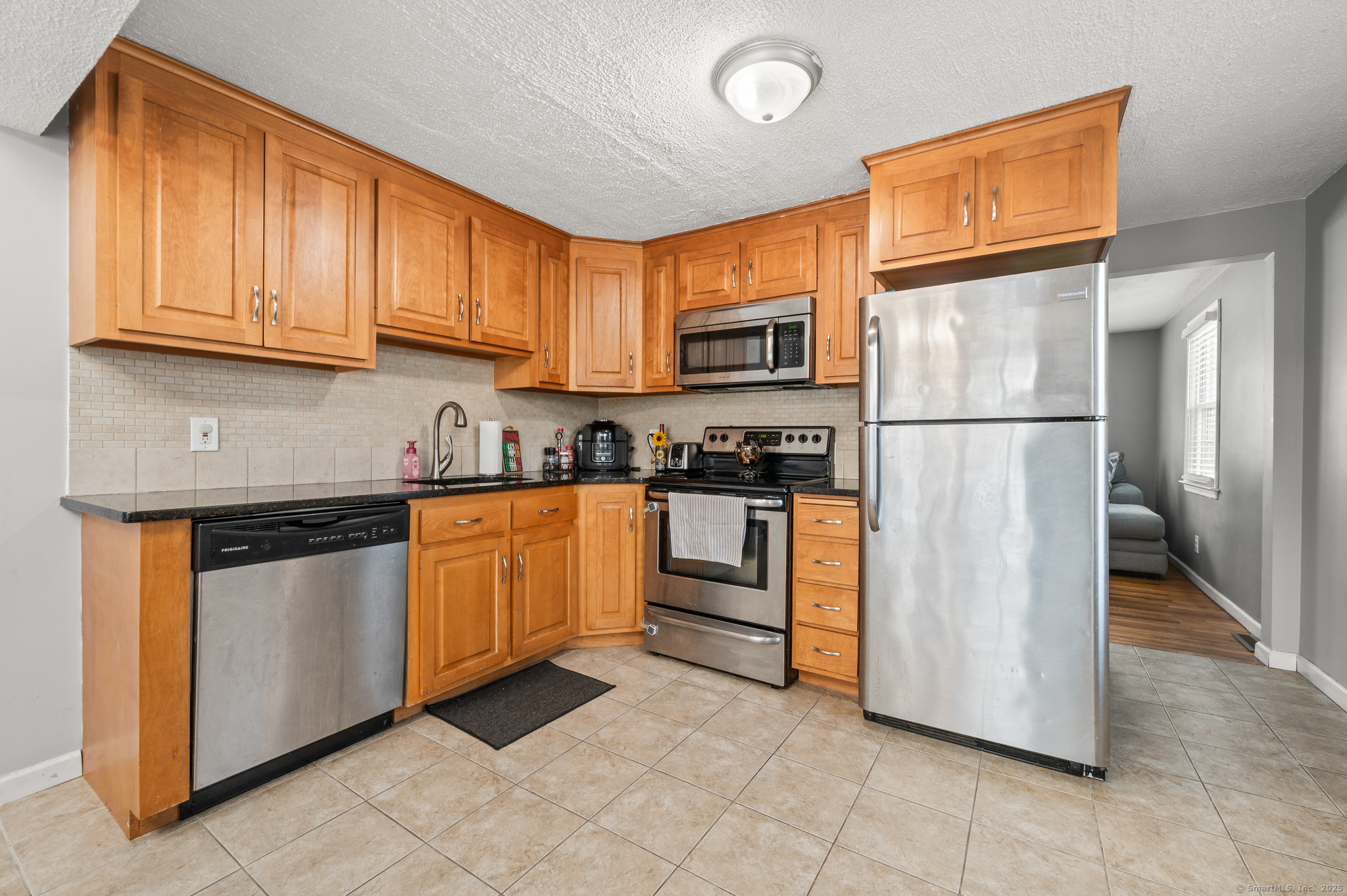 75 Heather Lane, New Britain, Connecticut image 7