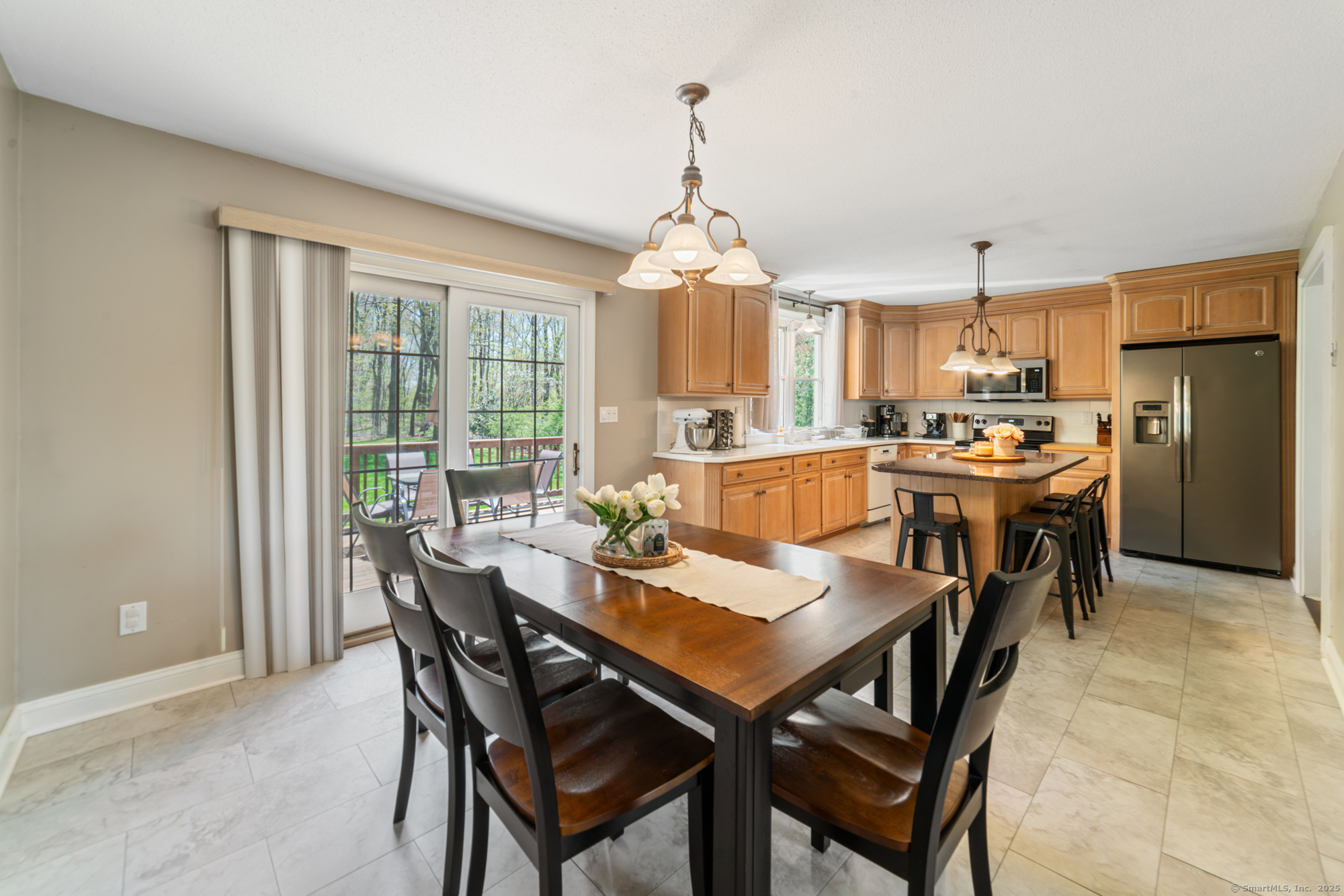 35 Patricia Lane, Wolcott, Connecticut image 4
