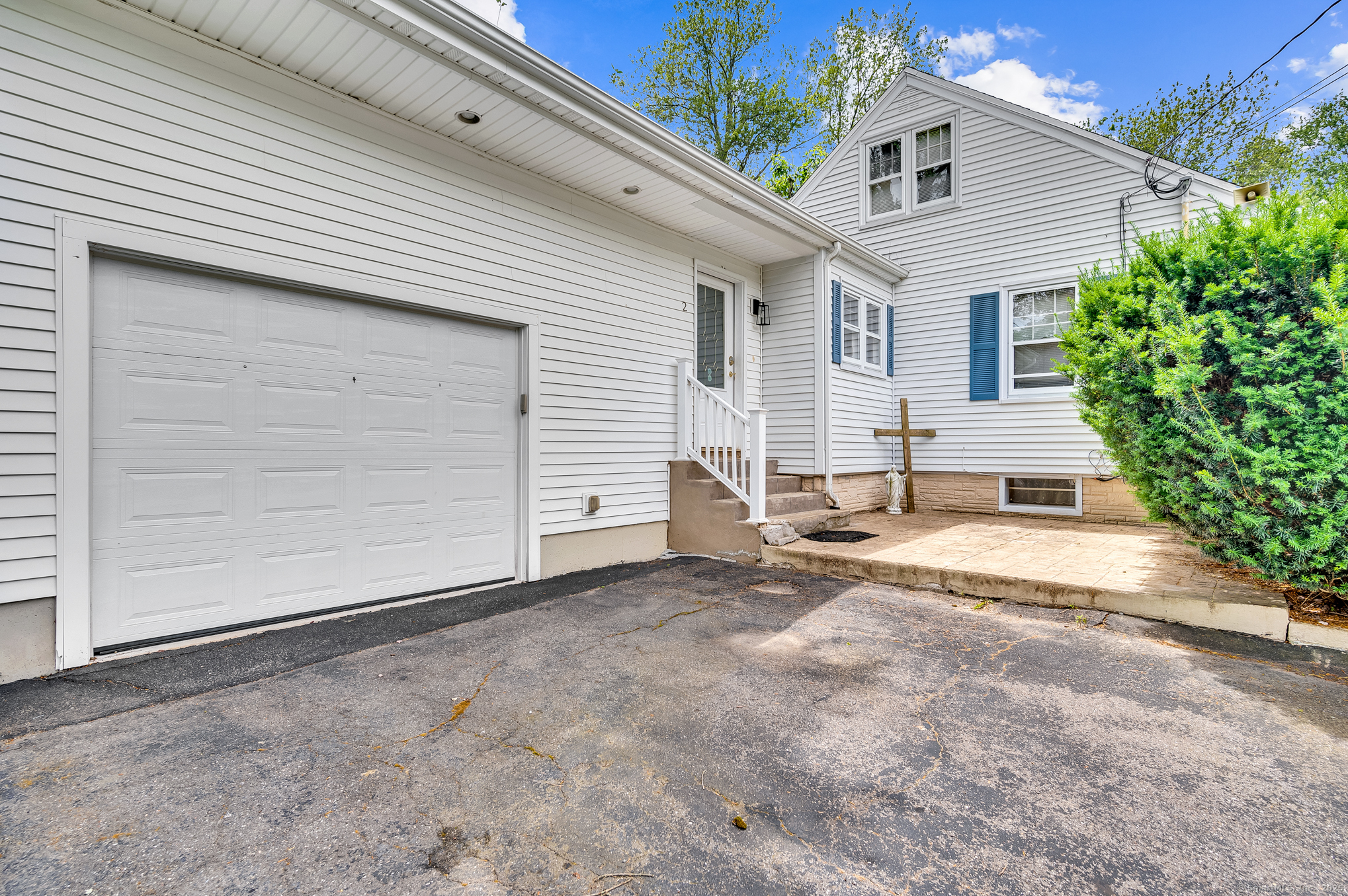 2 Maple Drive