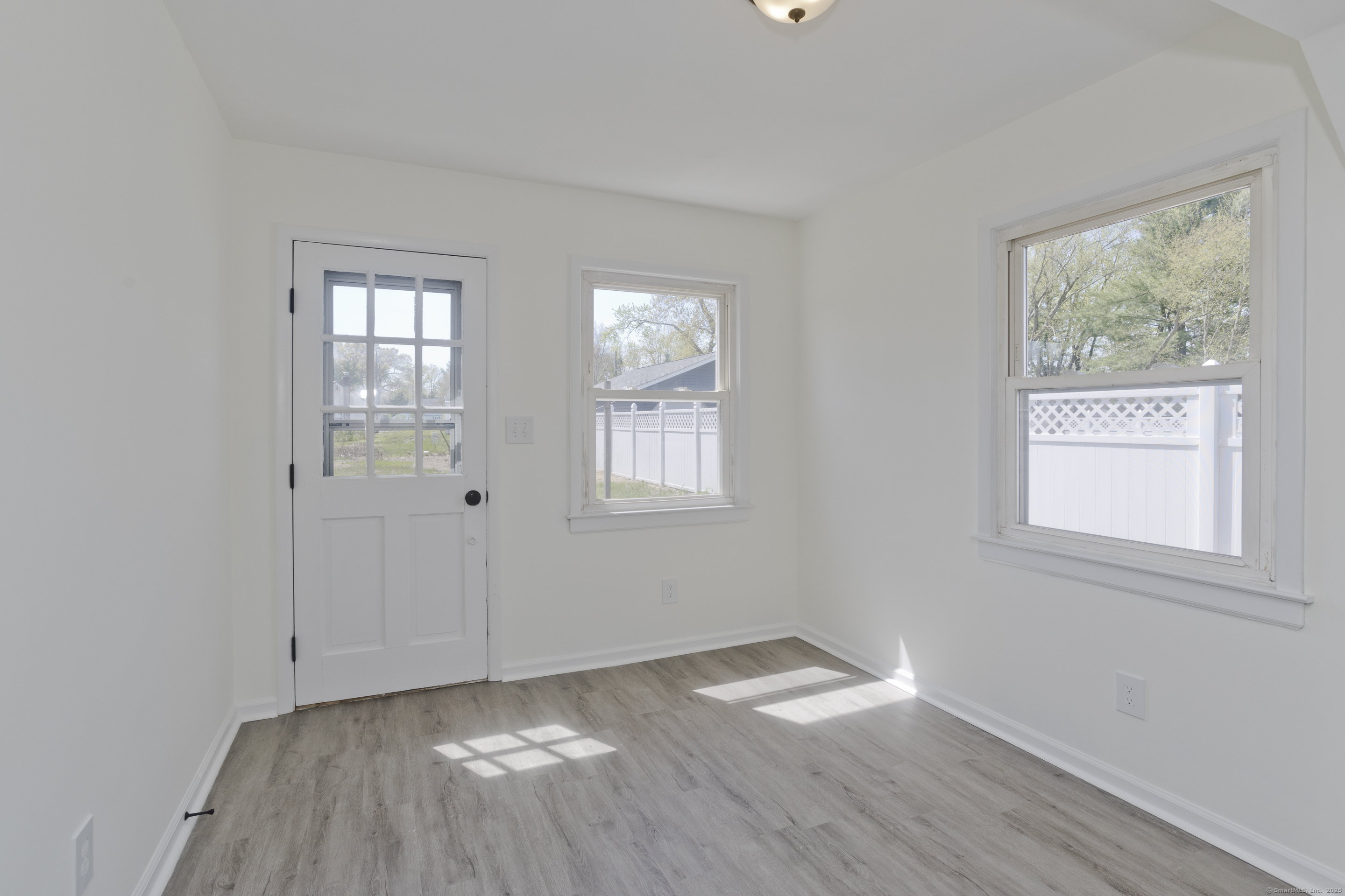 27 Lorraine Court, East Hartford, Connecticut image 9