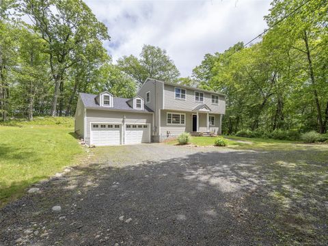 34 Powder Horn Hill Road Wilton CT 06897
