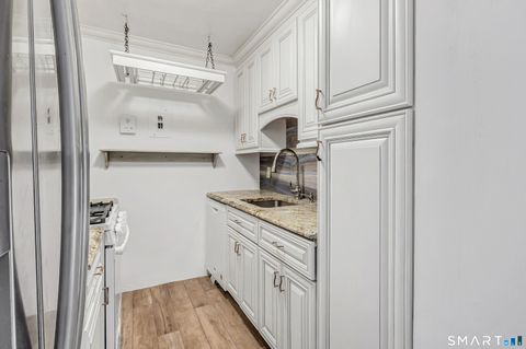 Tiny photo for 2625 Park Avenue #12H, Bridgeport, CT 06604 (MLS # 24143503)