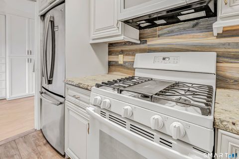 Tiny photo for 2625 Park Avenue #12H, Bridgeport, CT 06604 (MLS # 24143503)