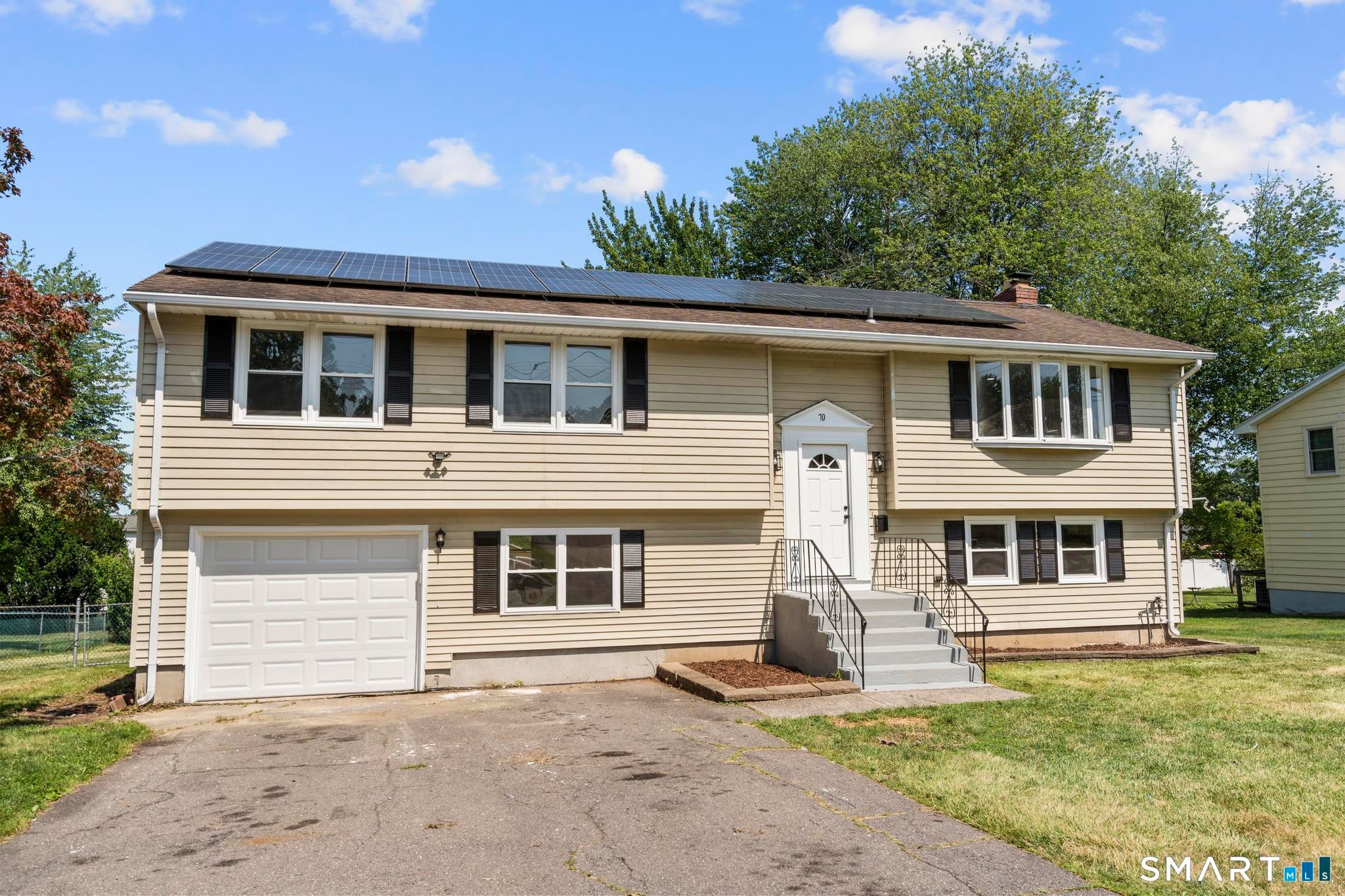 70 Ridge Crest Circle