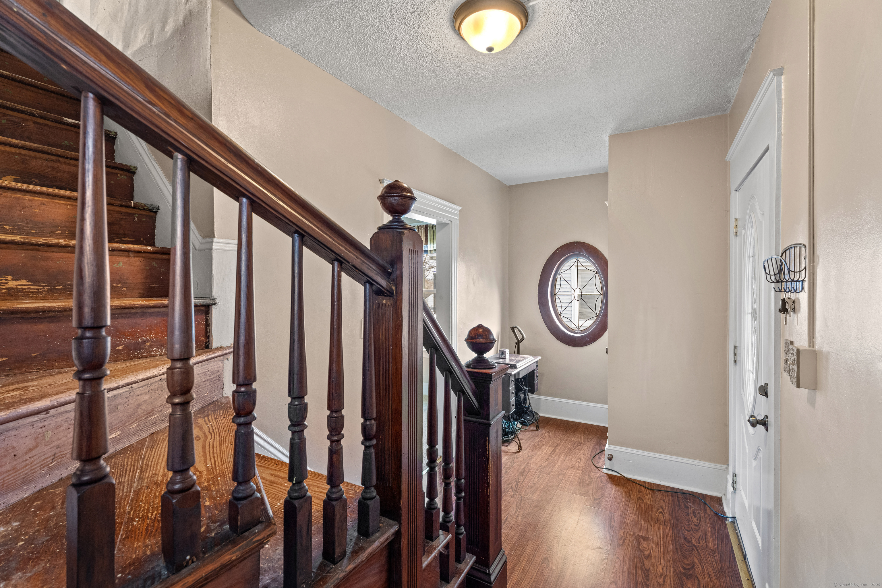 60 Cottage Place, New Britain, Connecticut image 6