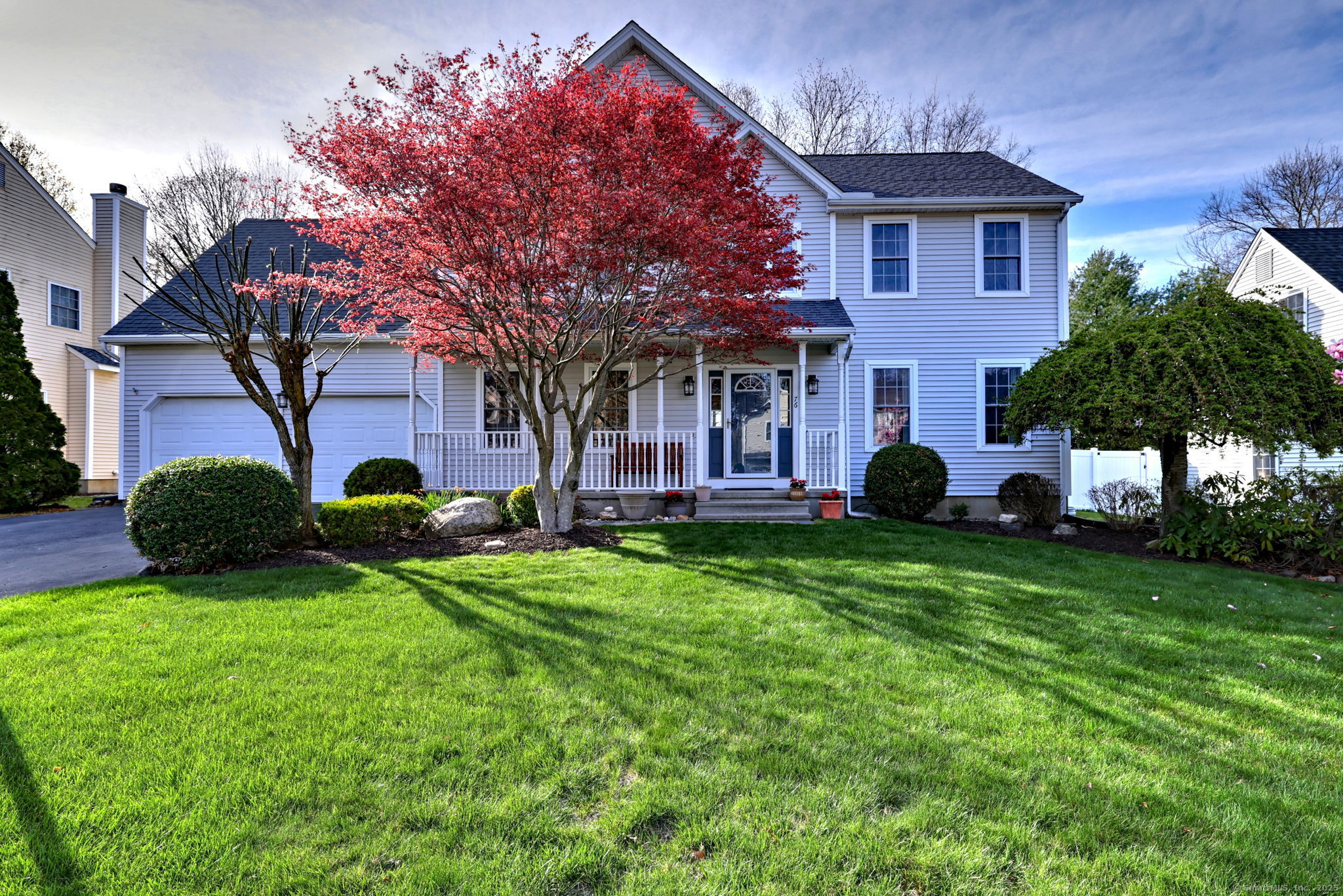 Juniper Drive, Milford, Connecticut - 3 Bedrooms  
3 Bathrooms  
8 Rooms - 