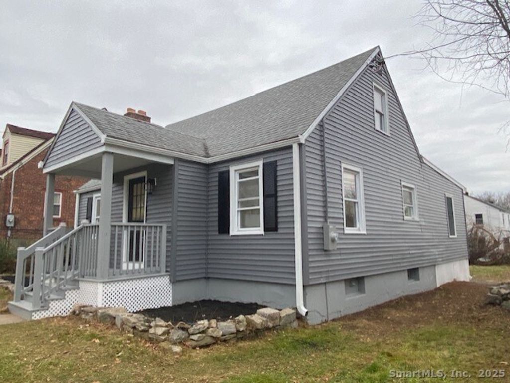 Photo of 452 Broadview Terrace, Hartford, CT 06106 (MLS # 24142212)