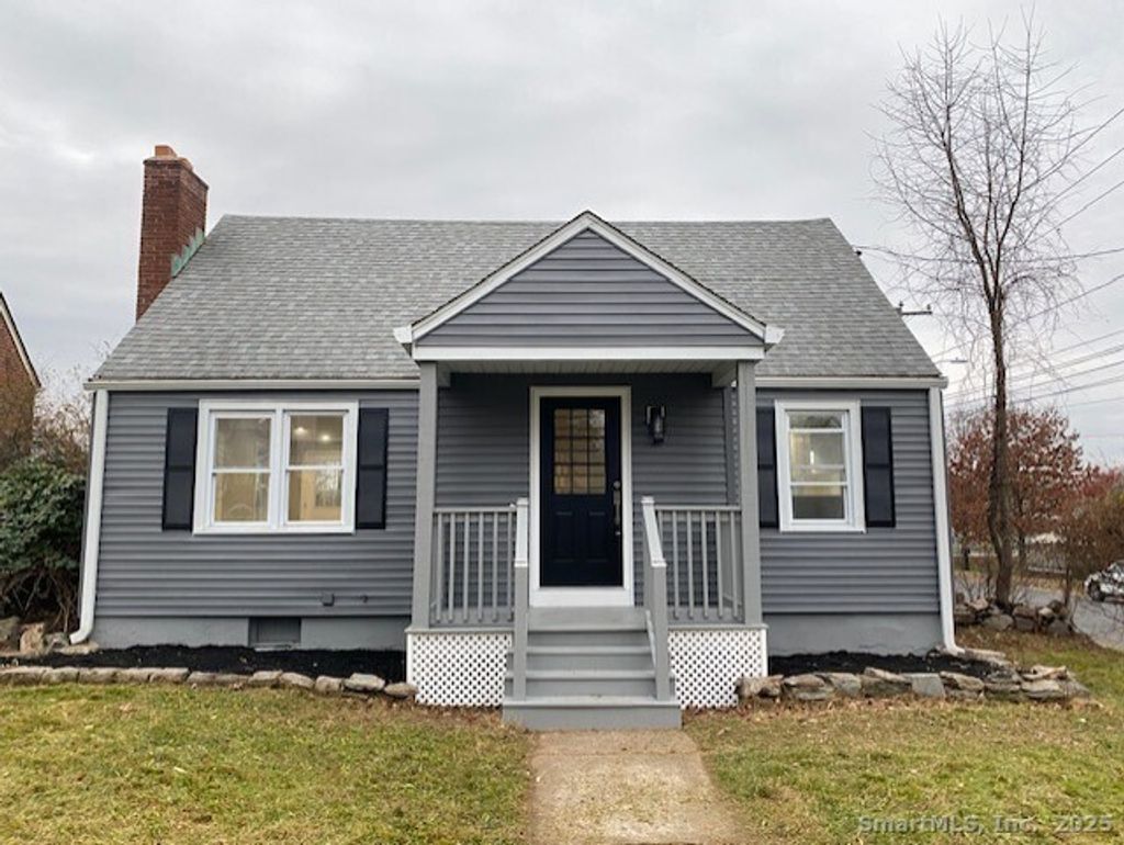 Photo of 452 Broadview Terrace, Hartford, CT 06106 (MLS # 24142212)