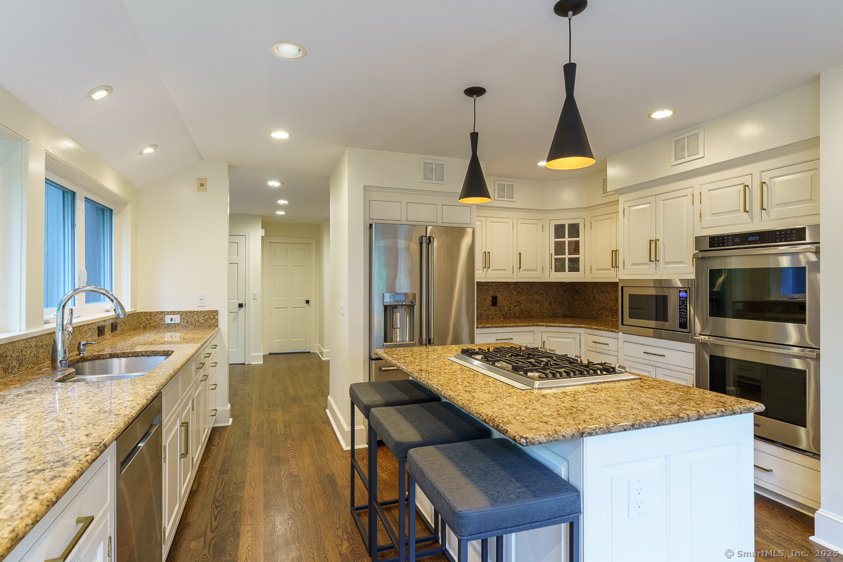 Stonington, Connecticut 06355, United States, 4 Bedrooms Bedrooms, ,4 BathroomsBathrooms,Residential,Active,167694