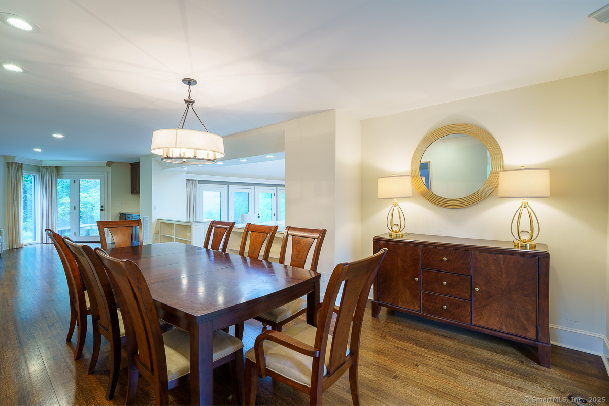 Stonington, Connecticut 06355, United States, 4 Bedrooms Bedrooms, ,4 BathroomsBathrooms,Residential,Active,167694