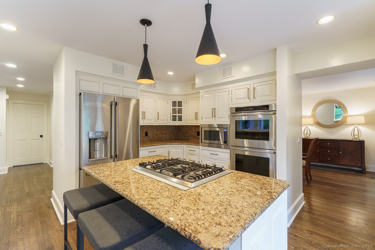 Stonington, Connecticut 06355, United States, 4 Bedrooms Bedrooms, ,4 BathroomsBathrooms,Residential,Active,167694