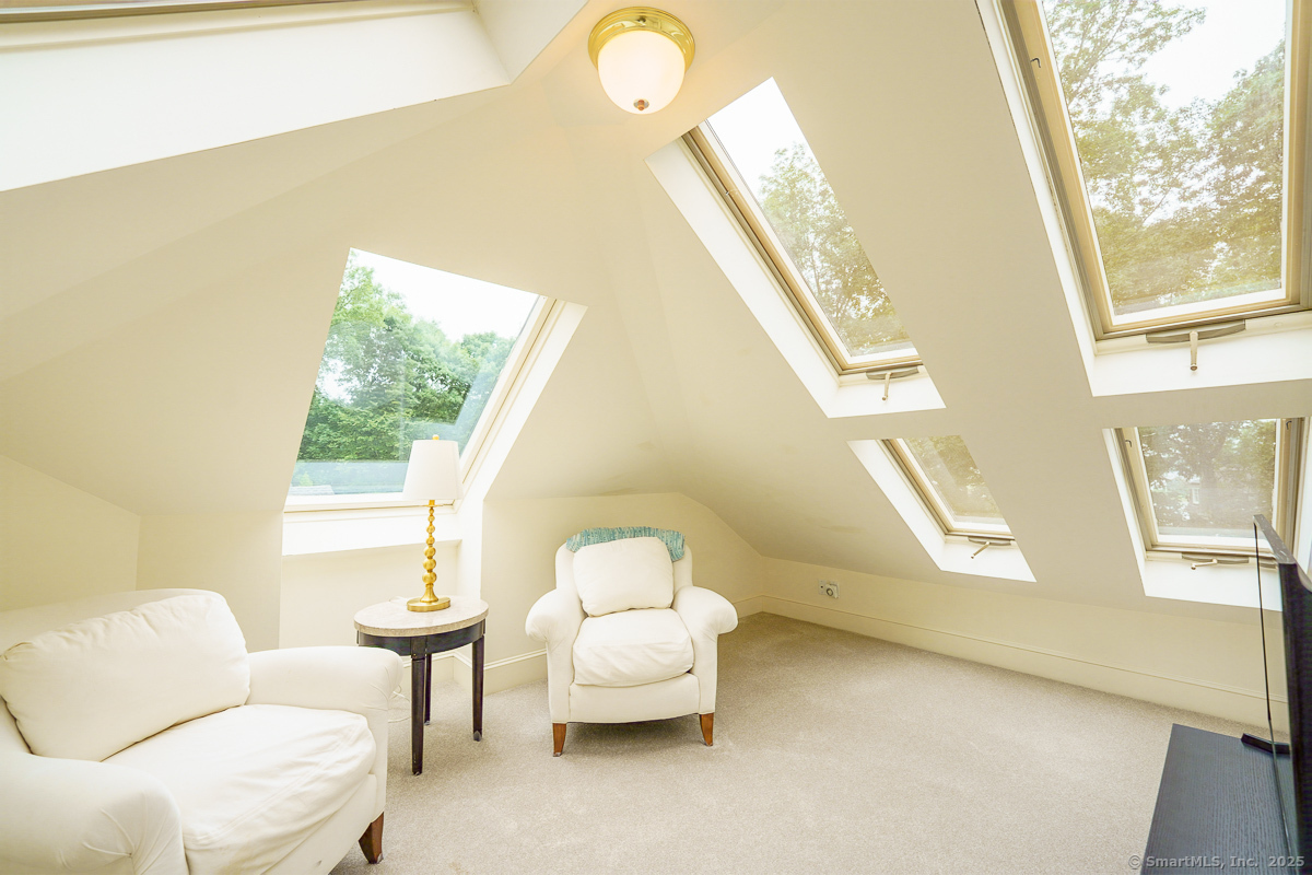 Stonington, Connecticut 06355, United States, 4 Bedrooms Bedrooms, ,4 BathroomsBathrooms,Residential,Active,167694