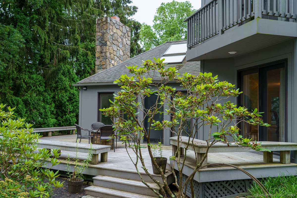 19 Money Point Road