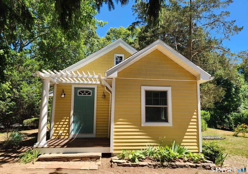 Photo of 34 Sunset Avenue, Old Saybrook, CT 06475 (MLS # 24185319)