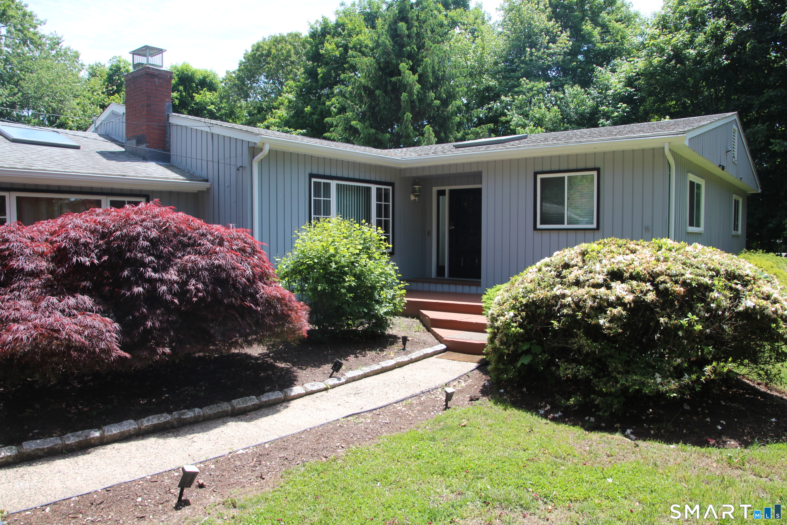 143 Soundview Avenue